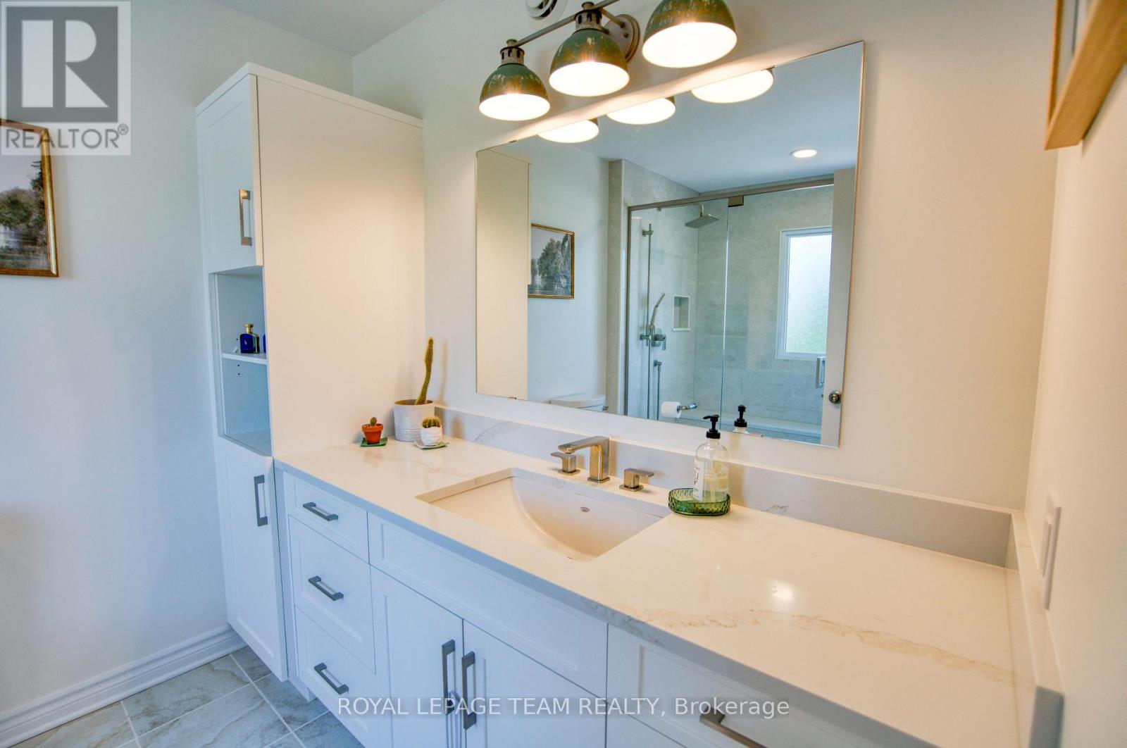 485 FOXHALL WAY - 31