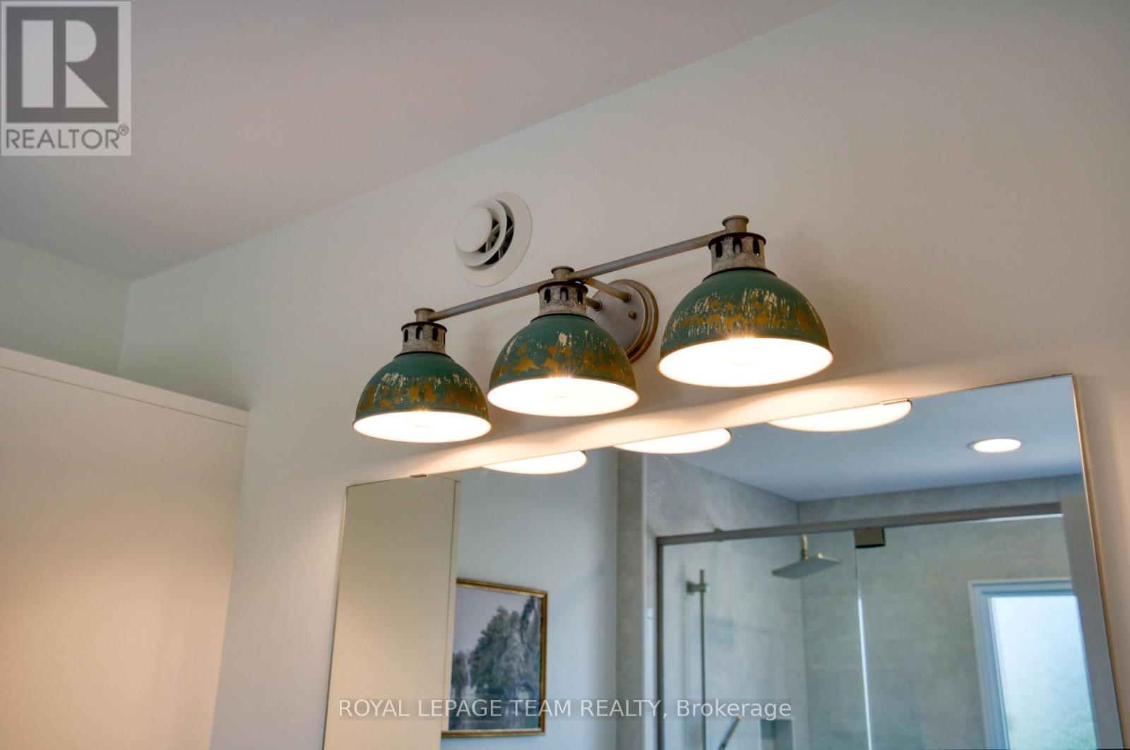 485 FOXHALL WAY - 32