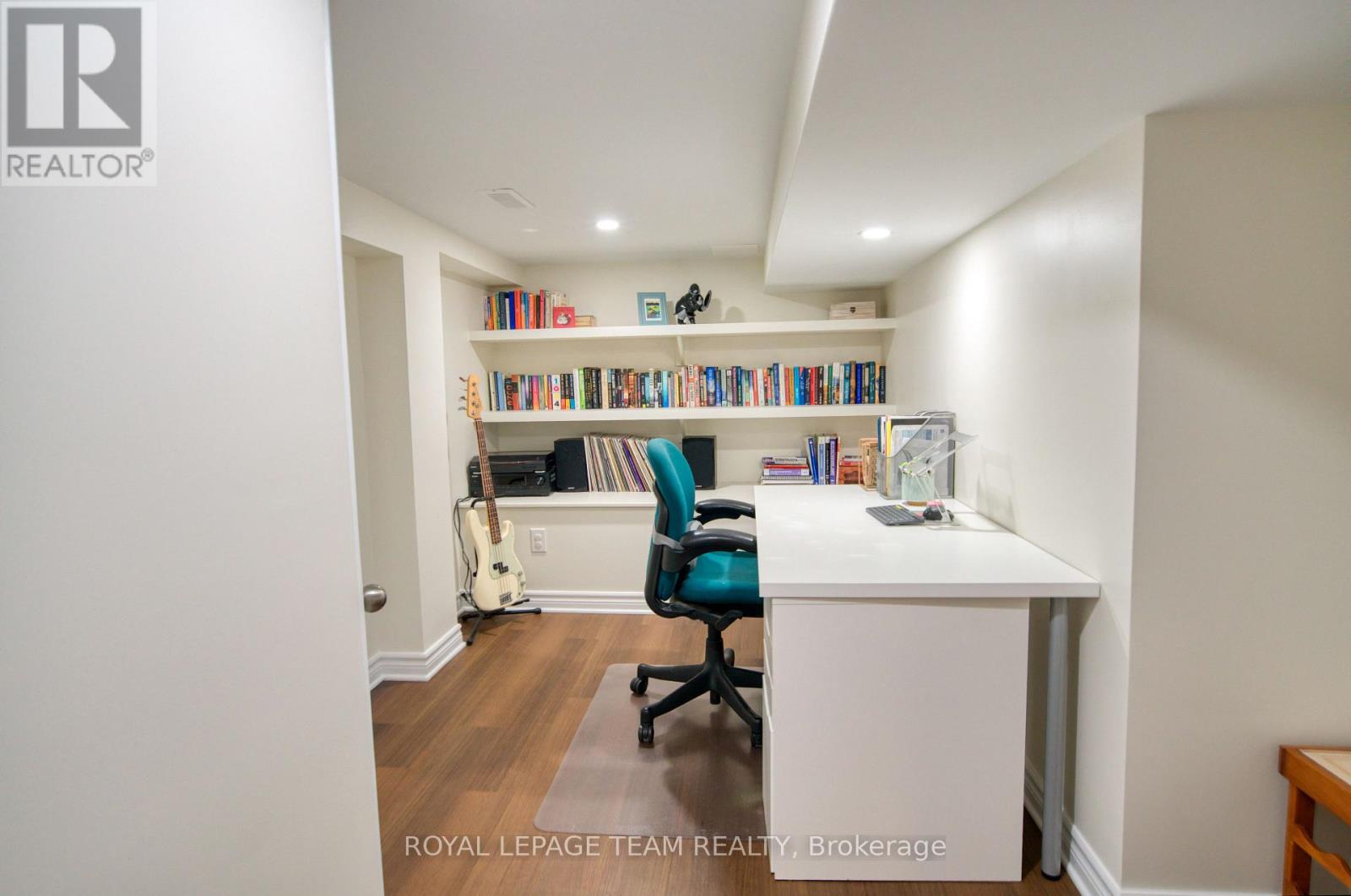 485 FOXHALL WAY - 39