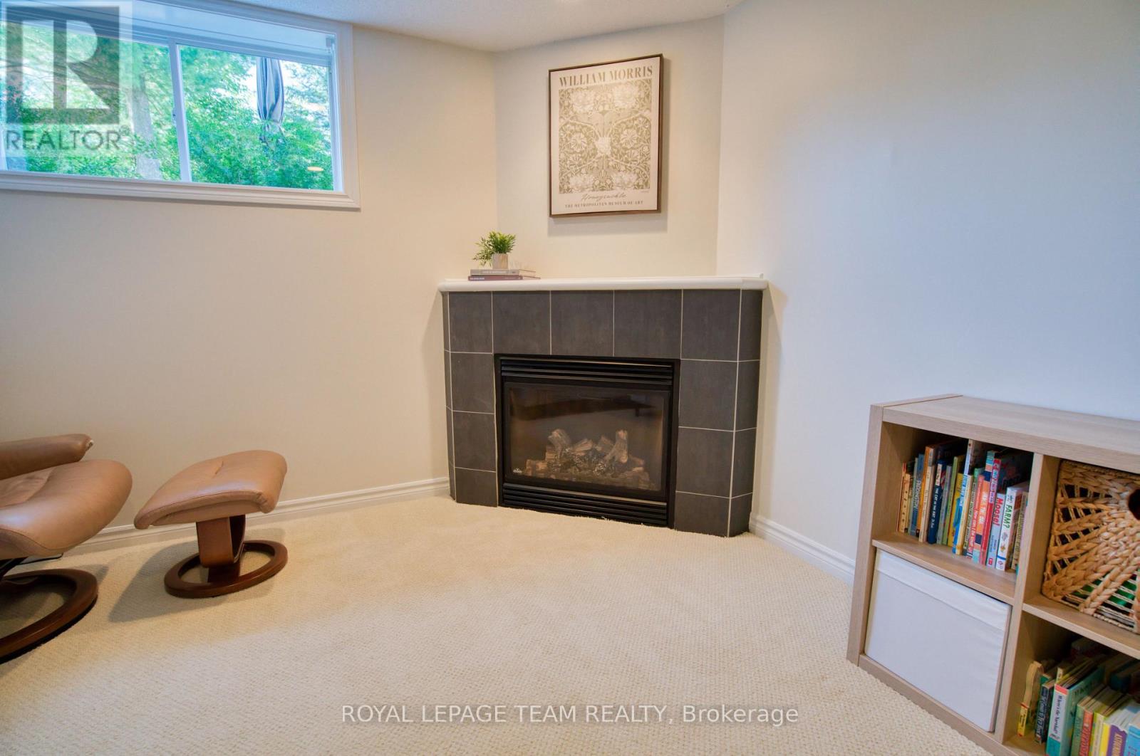 485 FOXHALL WAY - 42