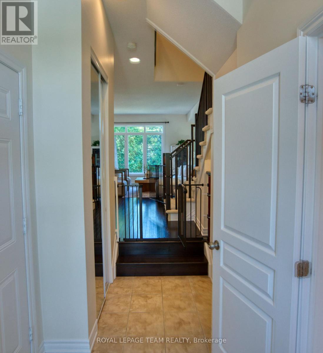 485 FOXHALL WAY - 5