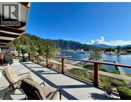Living room - 417 Old Spallumcheen Road, Sicamous, BC V0E2V3 Photo 11