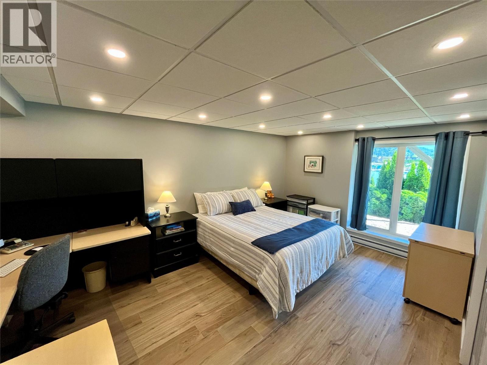 417 Old Spallumcheen Road - 48