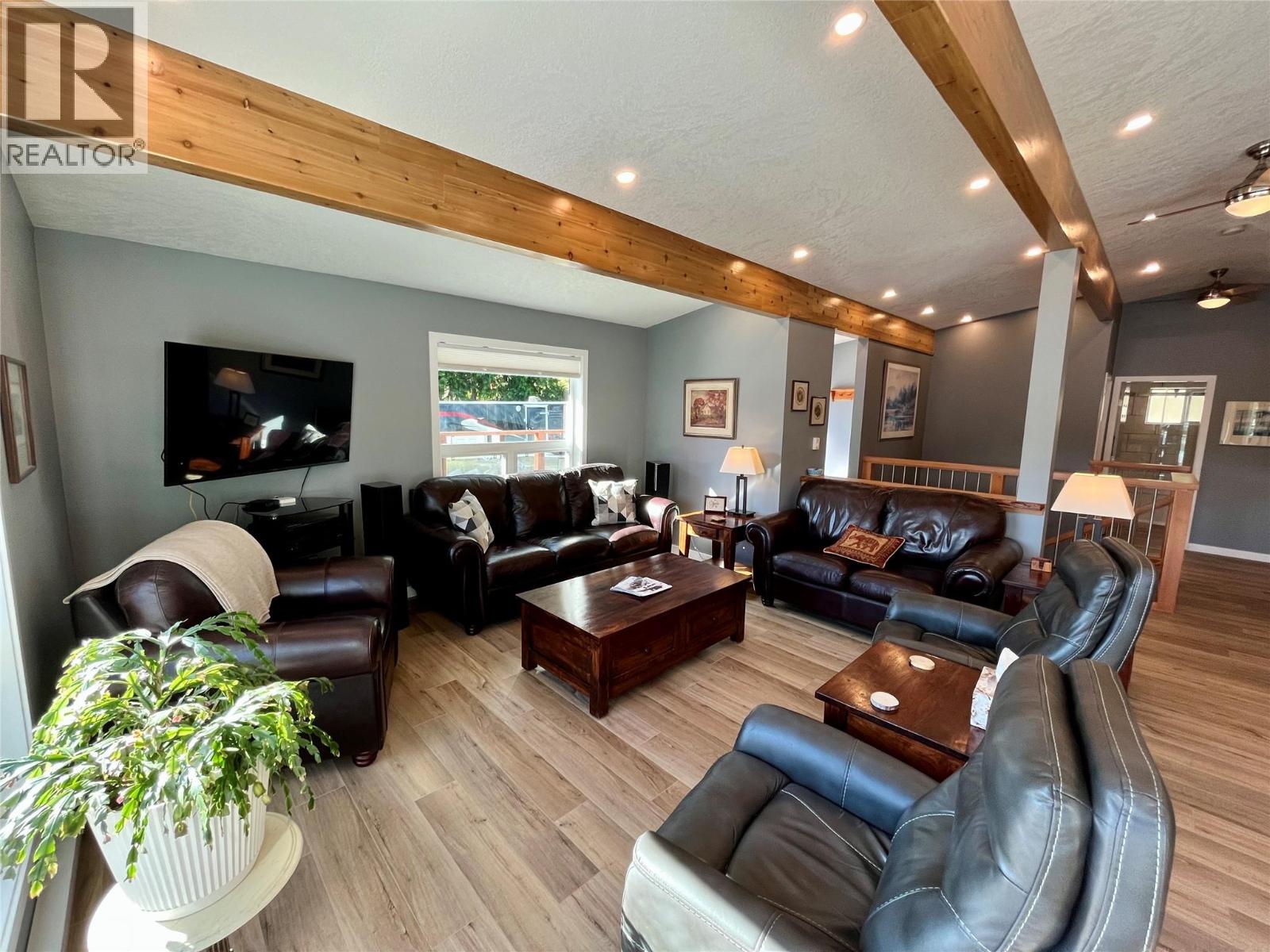 417 Old Spallumcheen Road - 27