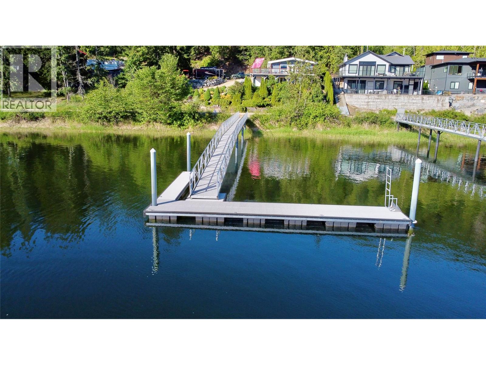 417 Old Spallumcheen Road, Sicamous — photo 3