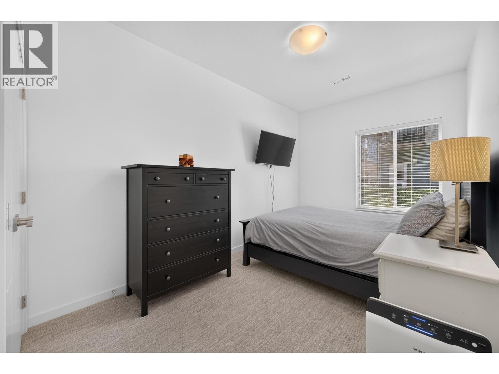 #117 1850 HUGH ALLAN Drive - 19