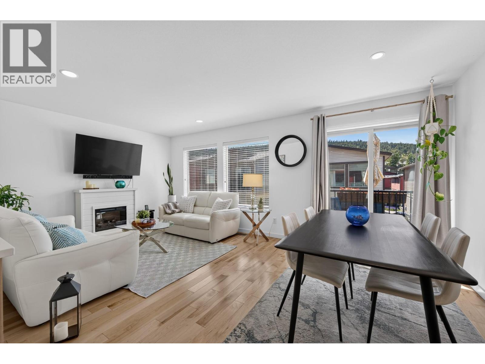 #117 1850 HUGH ALLAN Drive - 5