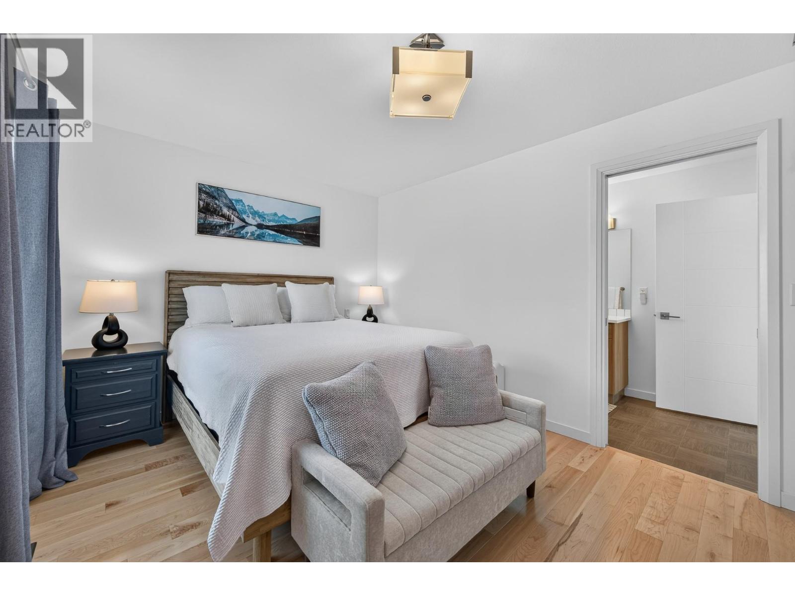 #117 1850 HUGH ALLAN Drive - 12