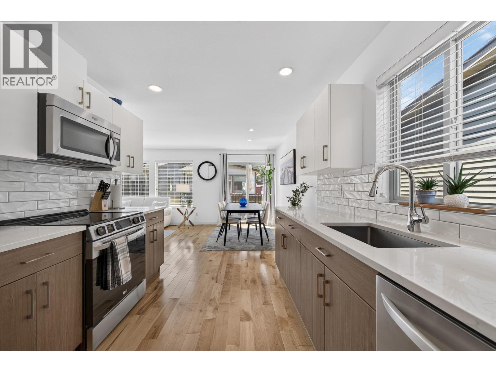 #117 1850 HUGH ALLAN Drive - 9