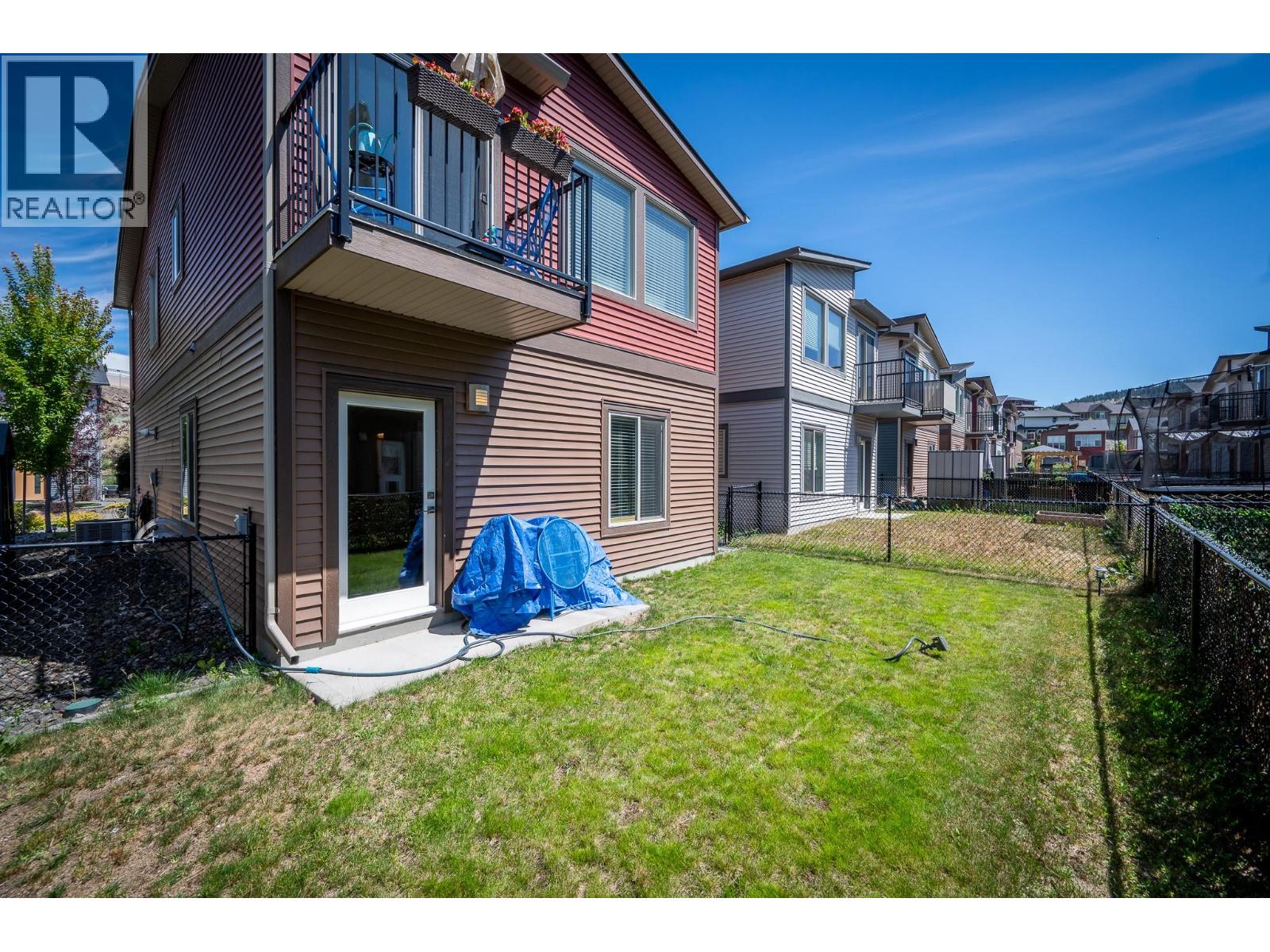 #117 1850 HUGH ALLAN Drive - 22