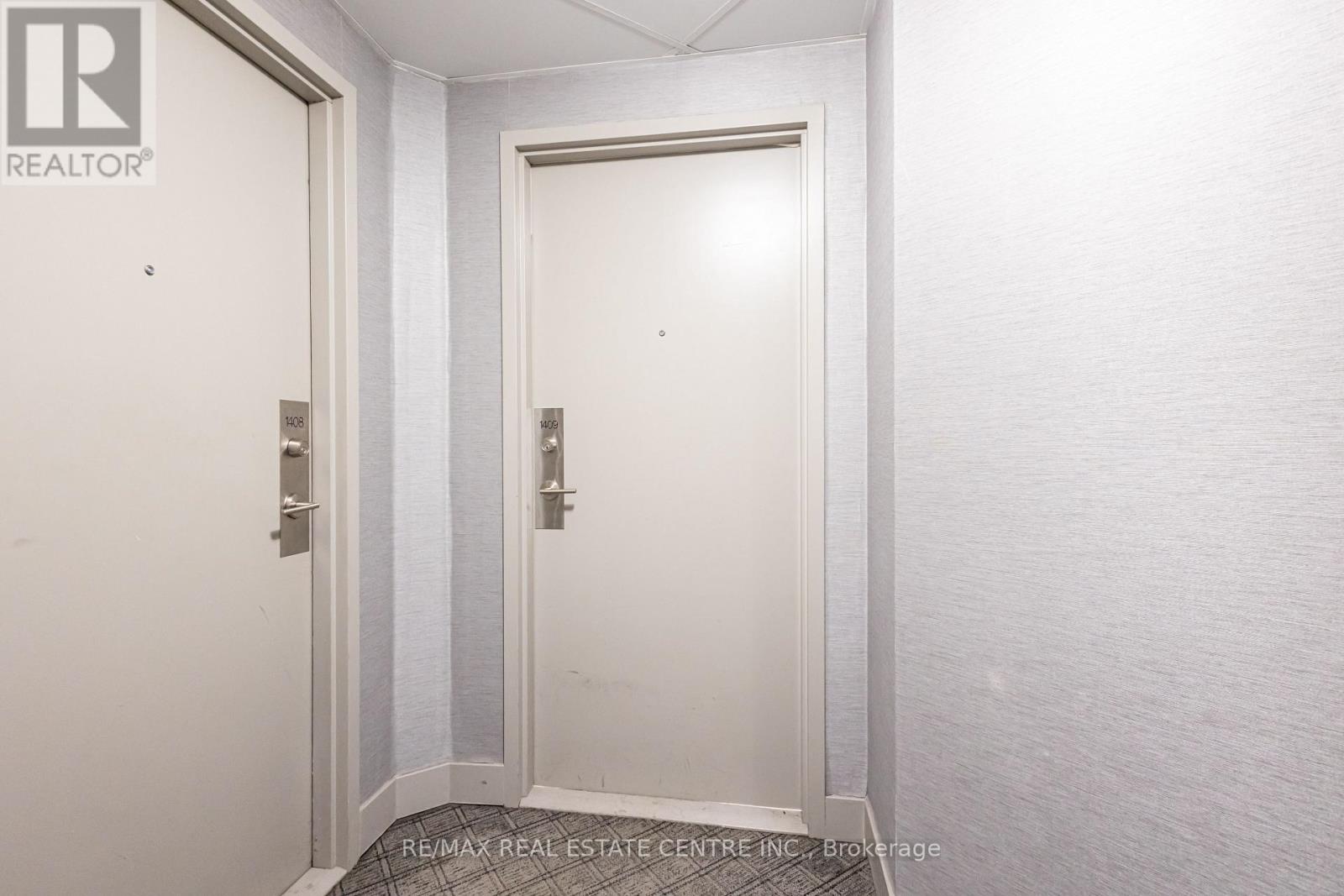 #1409 816 LANSDOWNE AVENUE - 3