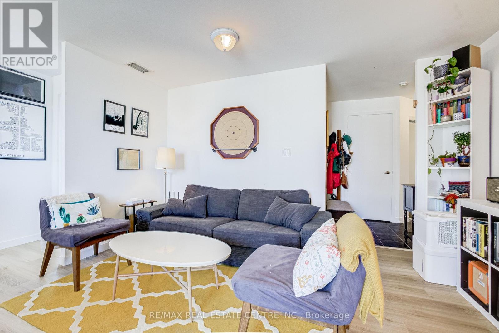#1409 816 LANSDOWNE AVENUE - 6