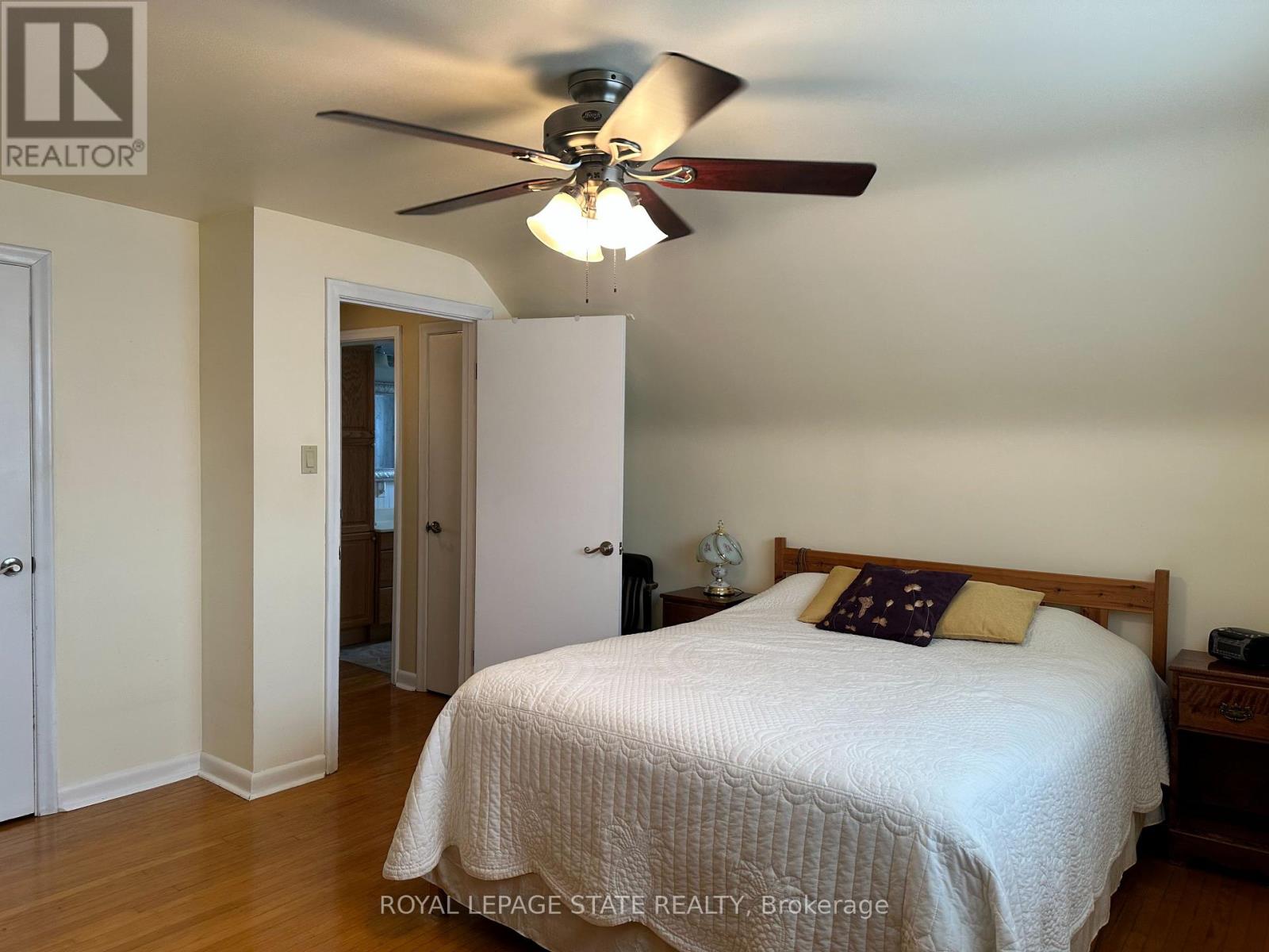 129 BROKER DRIVE - 26