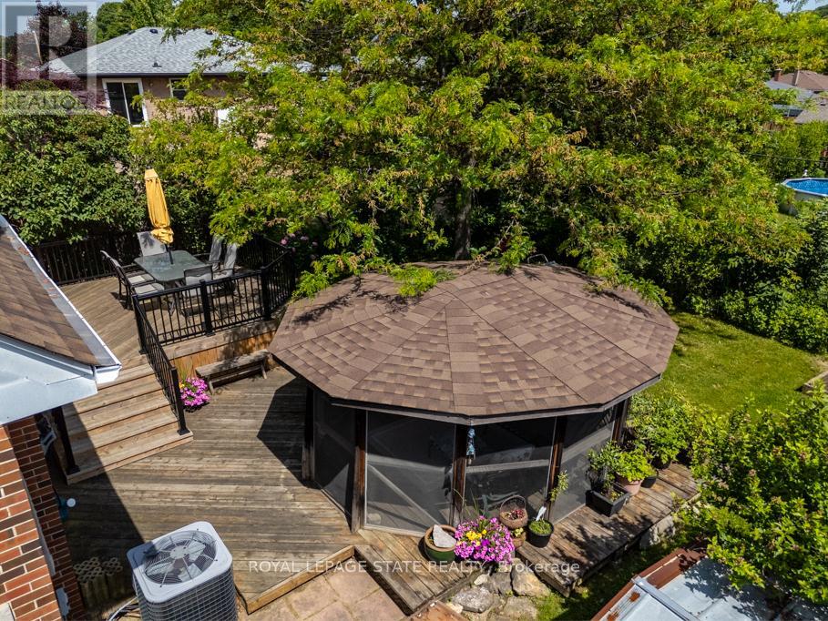 129 BROKER DRIVE - 9