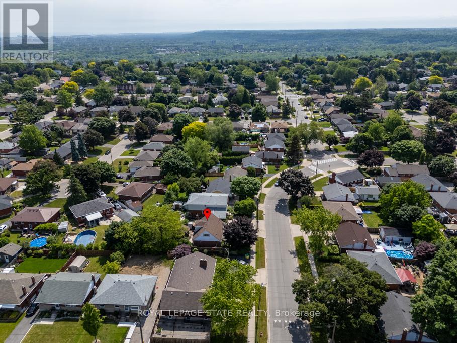 129 BROKER DRIVE - 45