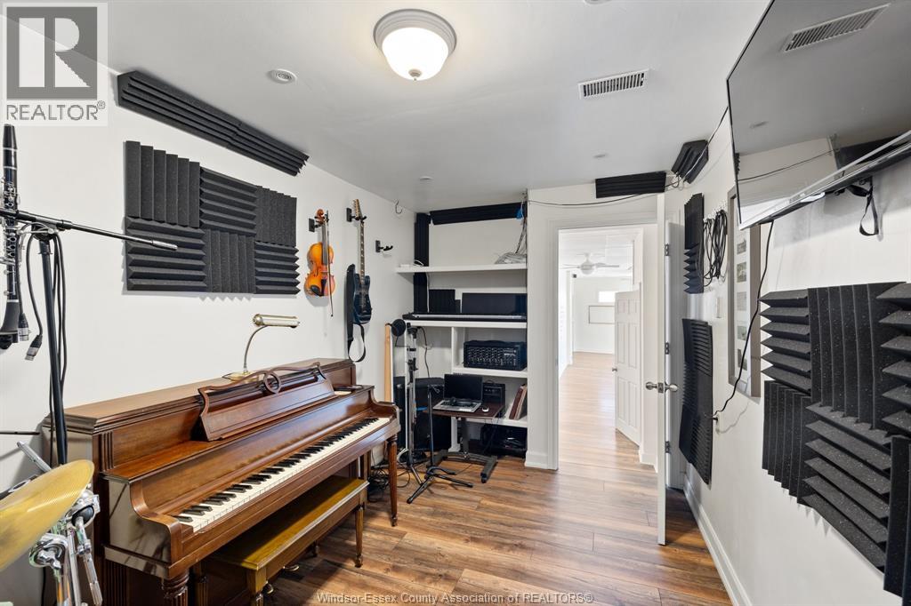 4165 TECUMSEH ROAD East - 16