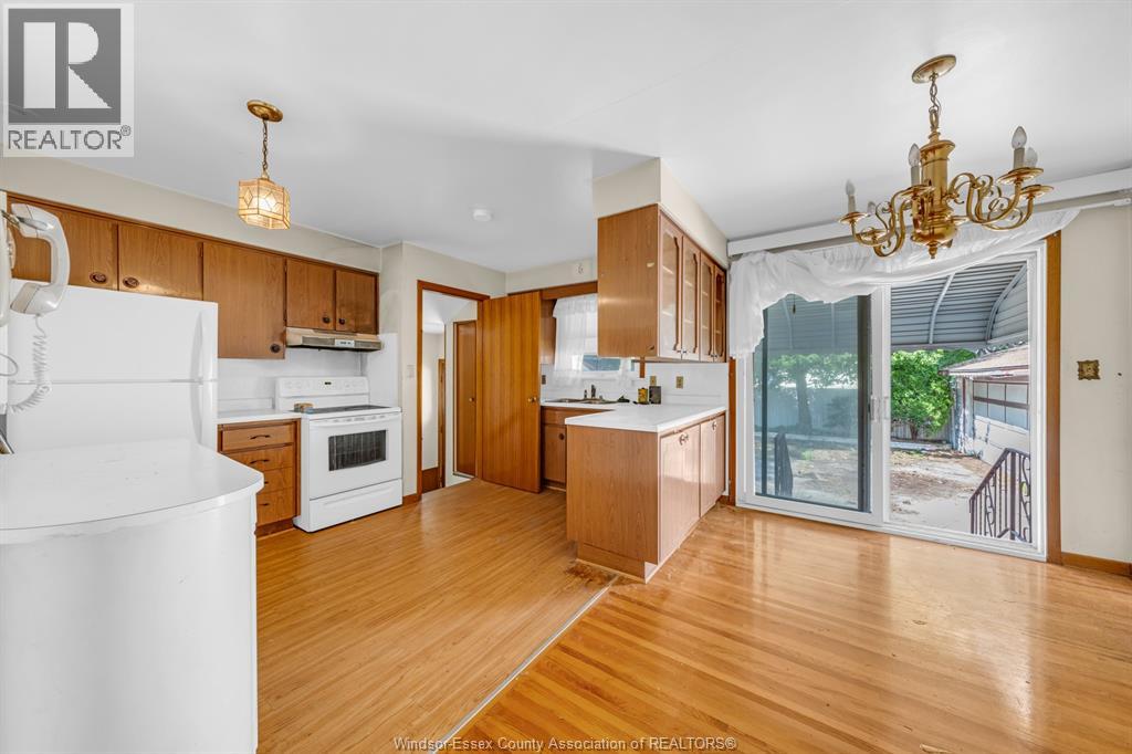 2383 WOODLAWN - 18