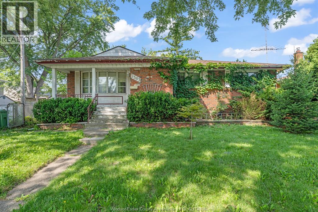 2383 WOODLAWN - 2