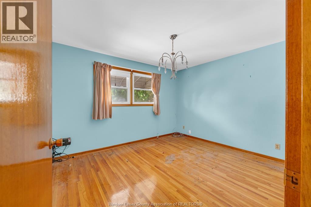 2383 WOODLAWN - 26