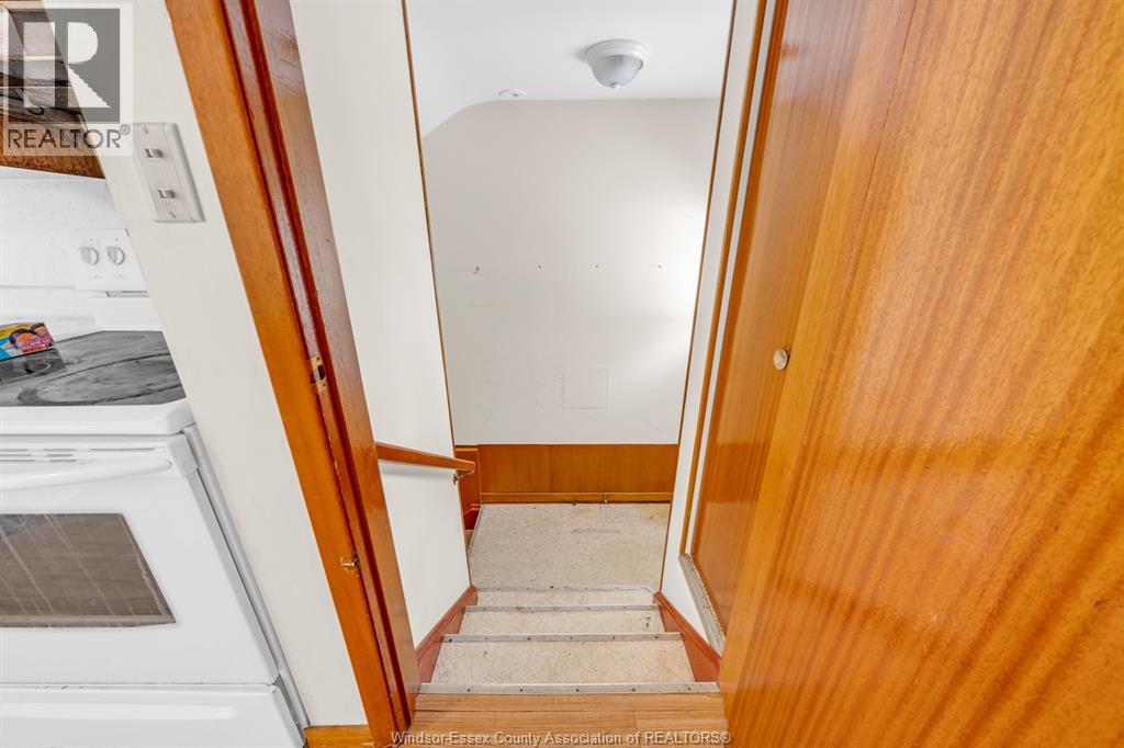 2383 WOODLAWN - 31