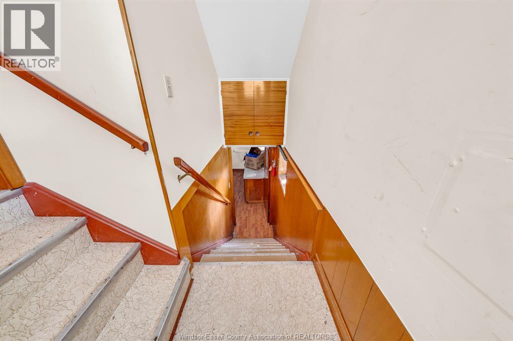 2383 WOODLAWN - 32