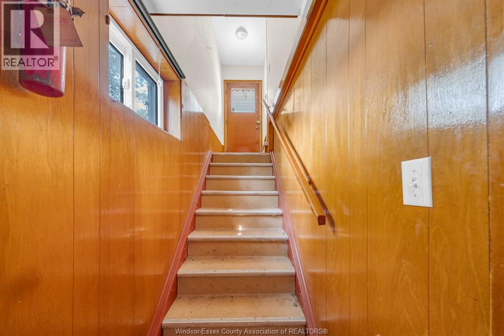 2383 WOODLAWN - 33