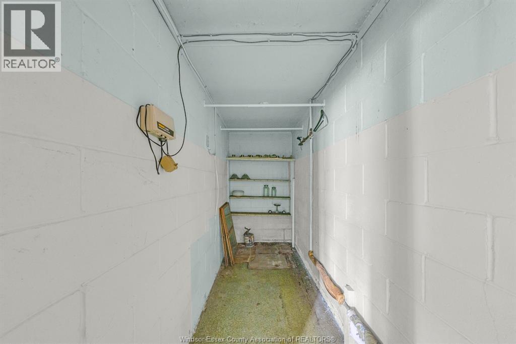 2383 WOODLAWN - 45