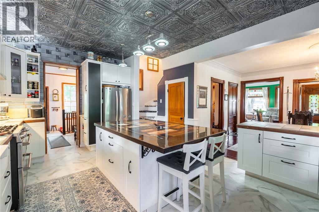 213 VIDAL STREET South - Image 12