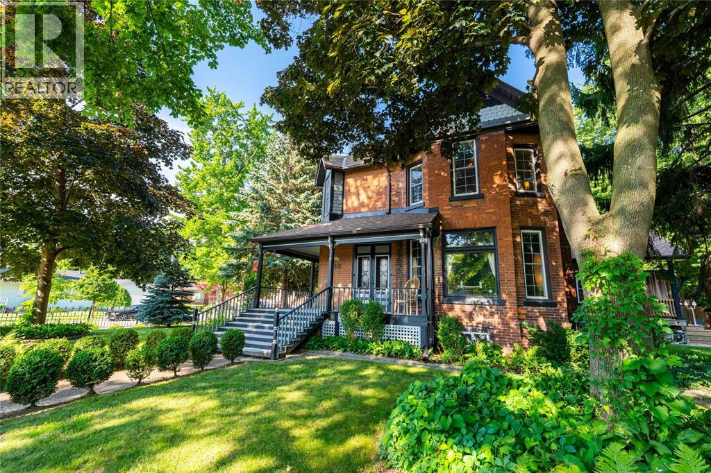 213 VIDAL STREET South - 2
