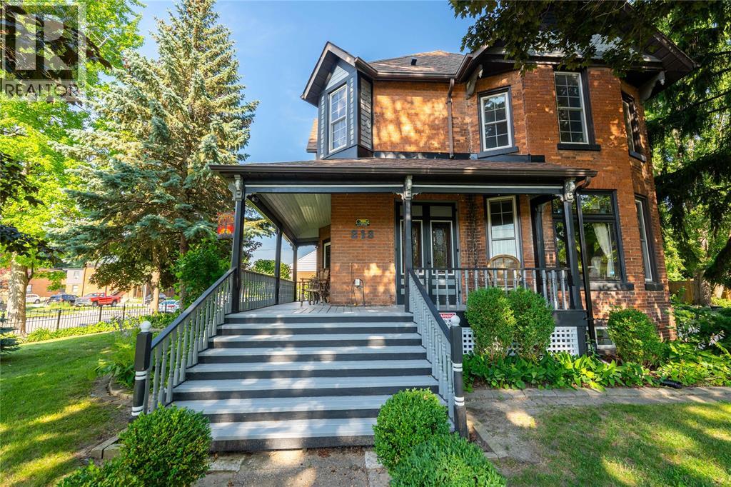 213 VIDAL STREET South - Image 3