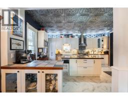 Kitchen - 213 Vidal Street South, Sarnia, ON  Photo 10