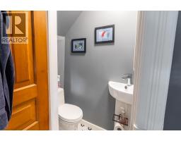 213 Vidal Street South, Sarnia, ON  Photo 16