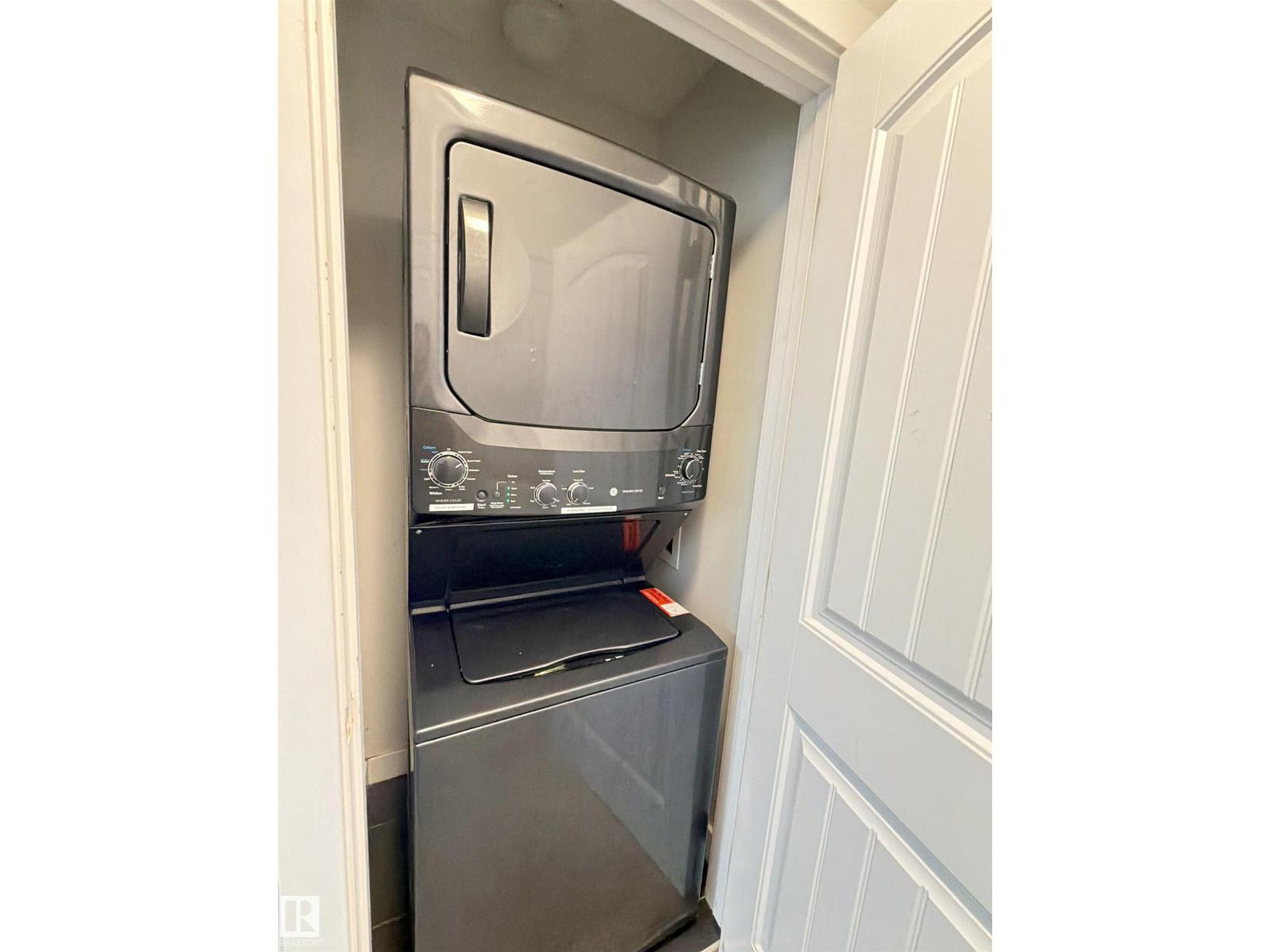 #29 723 172 ST SW - 28