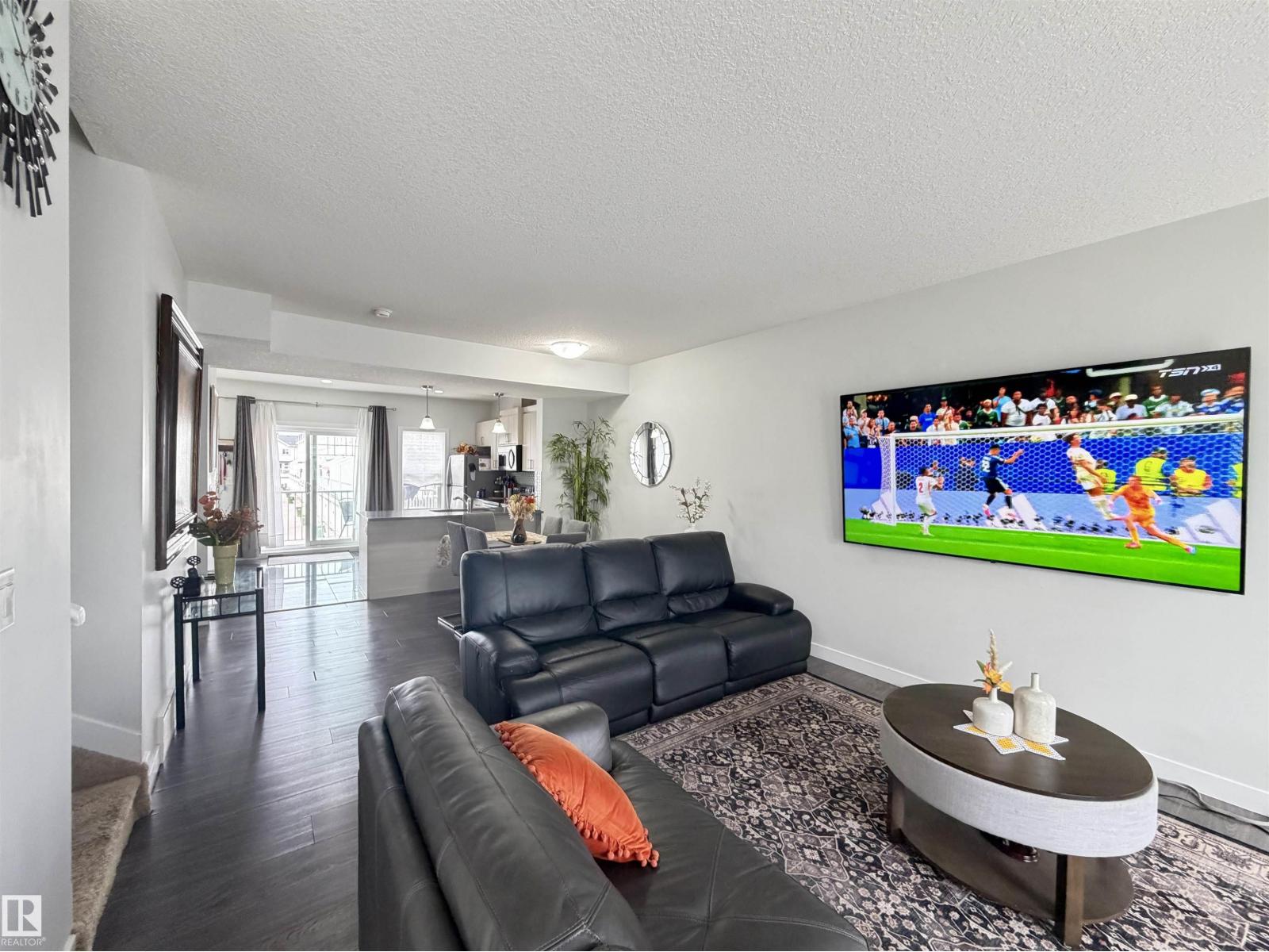 #29 723 172 ST SW - 4