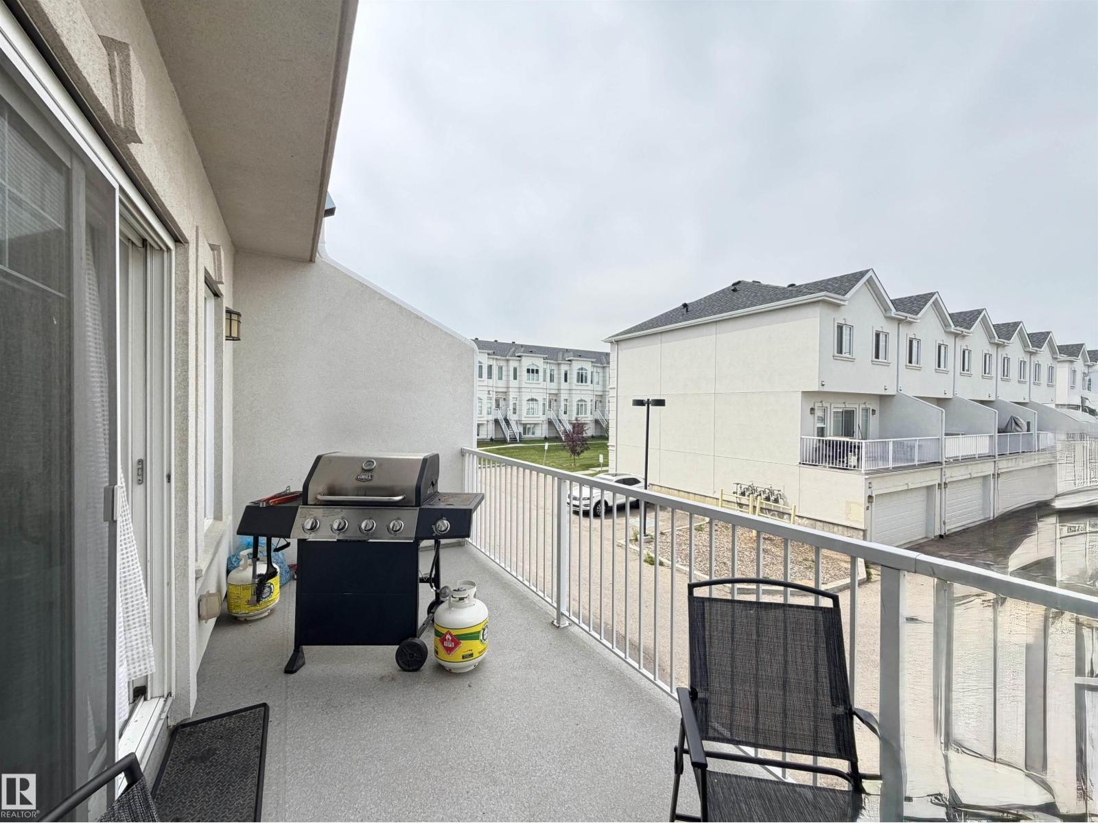 #29 723 172 ST SW - 40