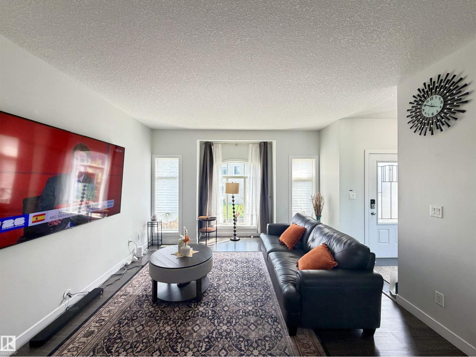 #29 723 172 ST SW - 9