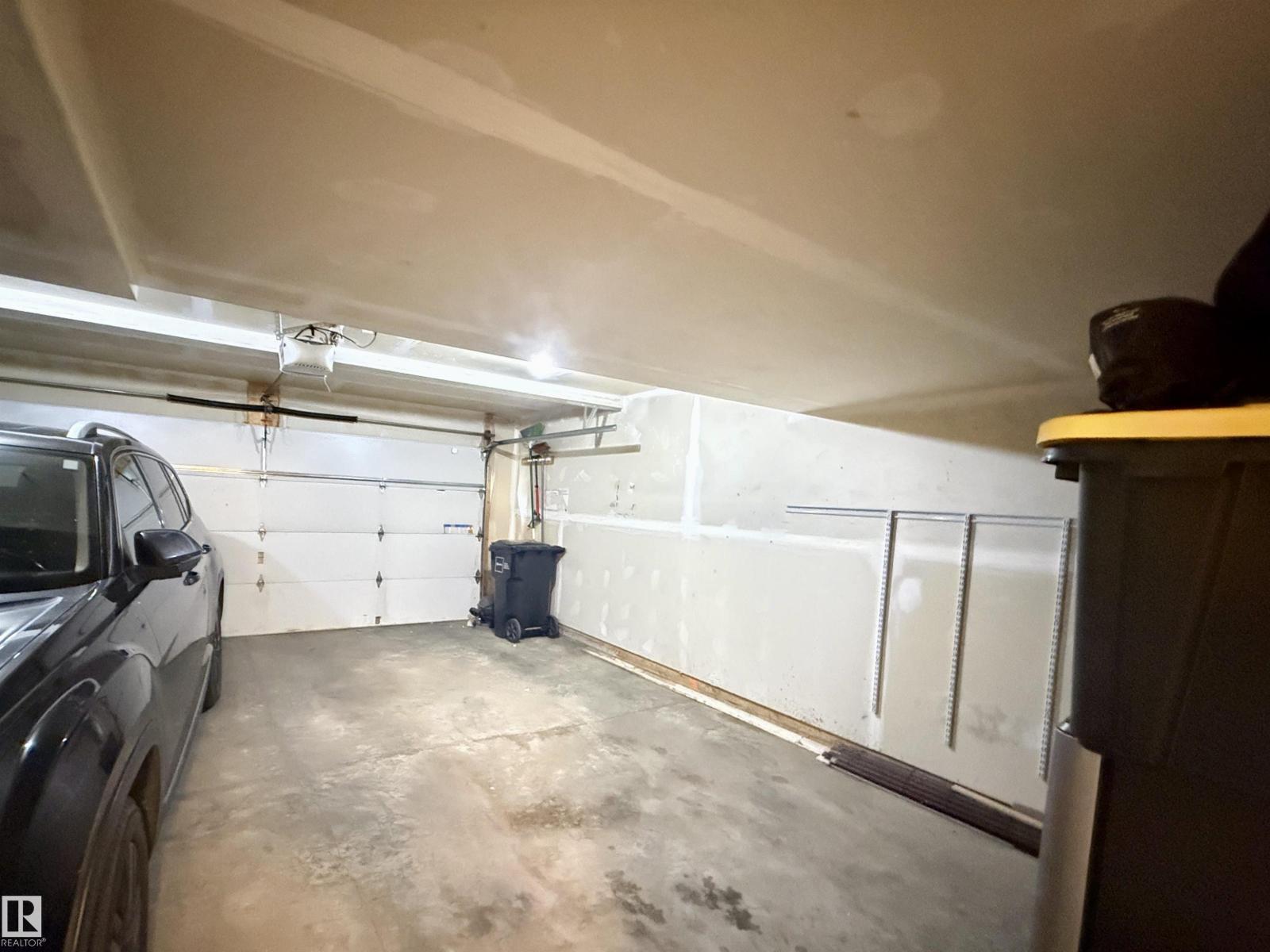 #29 723 172 ST SW - 36