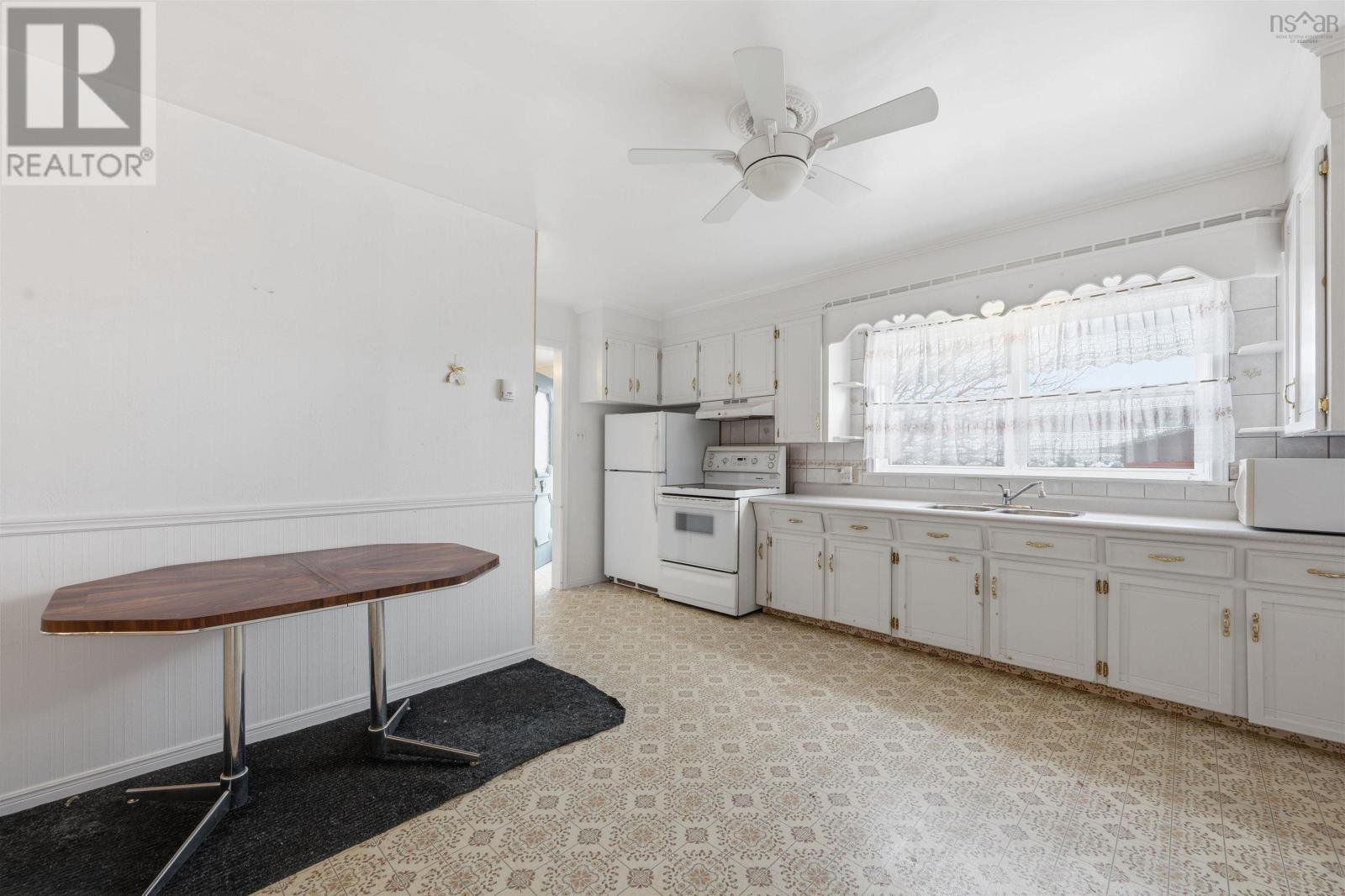 547 Little Harbour Road - 6