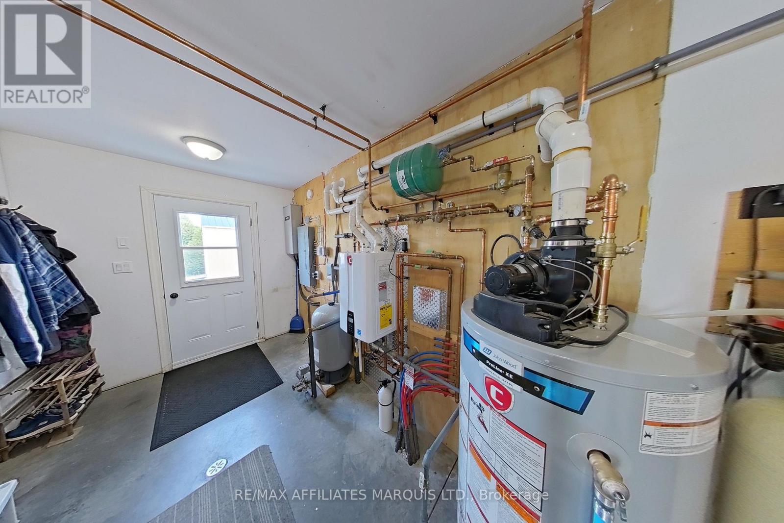 18442 DIVERSION ROAD - 18