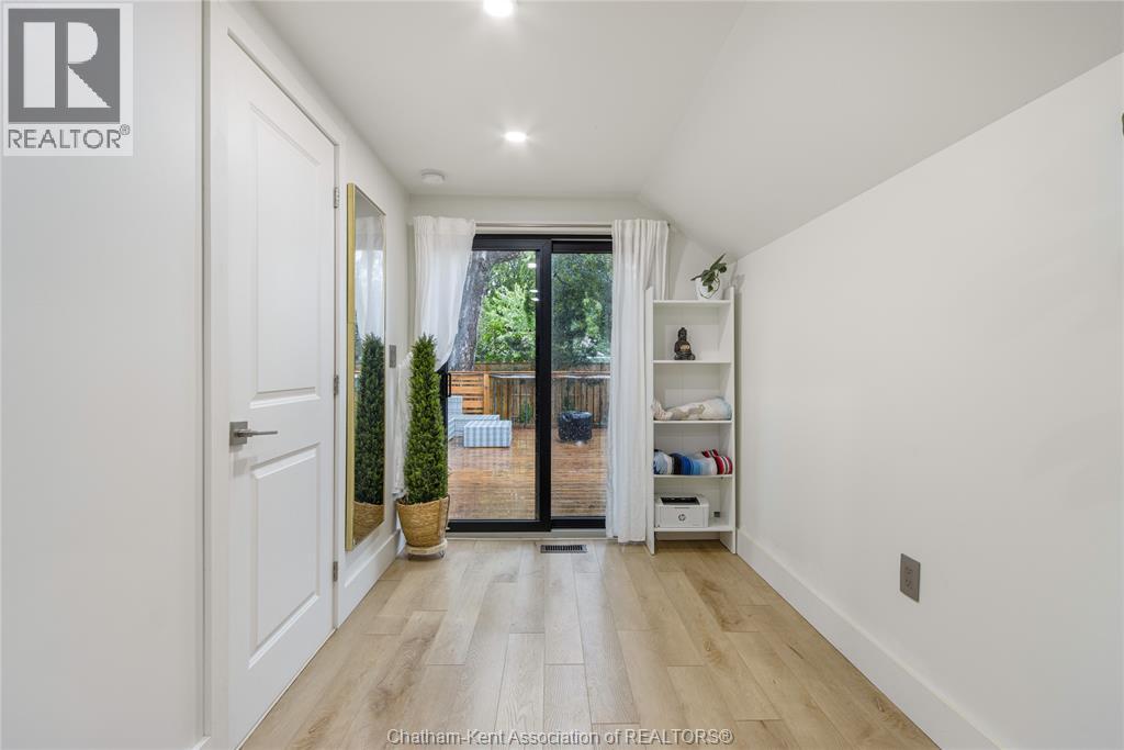 103 STANLEY STREET - 20