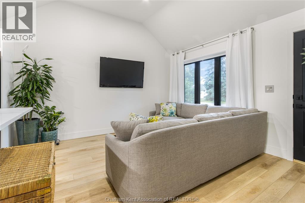103 STANLEY STREET - 9
