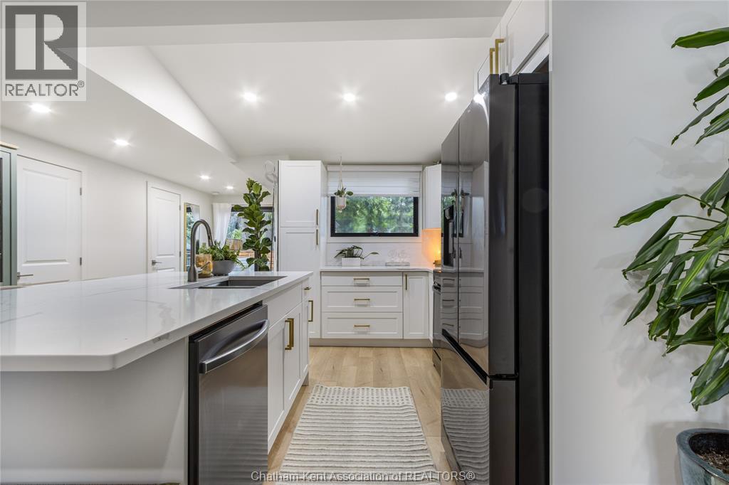 103 STANLEY STREET - 14
