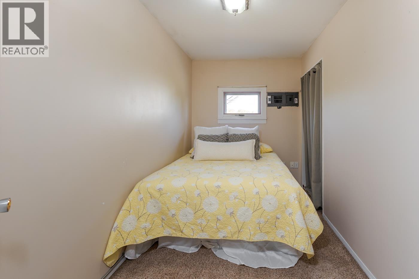 737 IRWIN STREET - 19