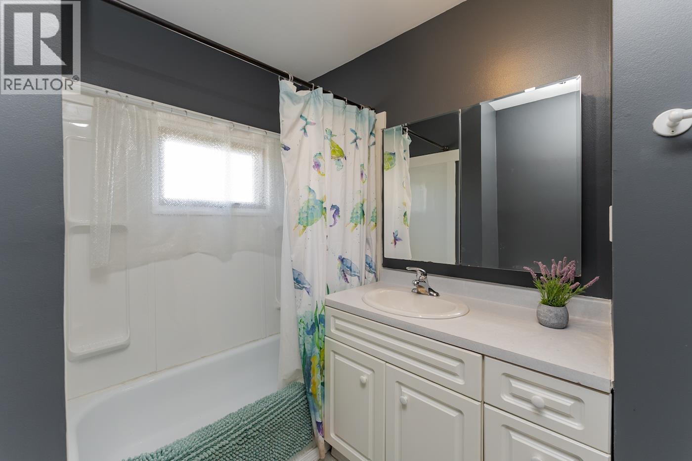 737 IRWIN STREET - 21