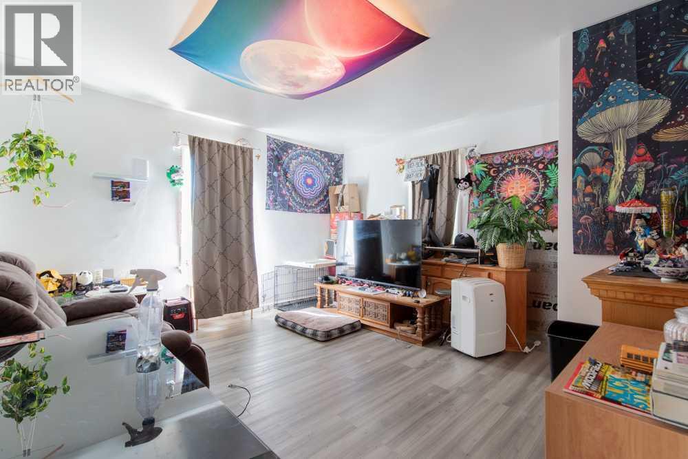1118 12B Street S - 6