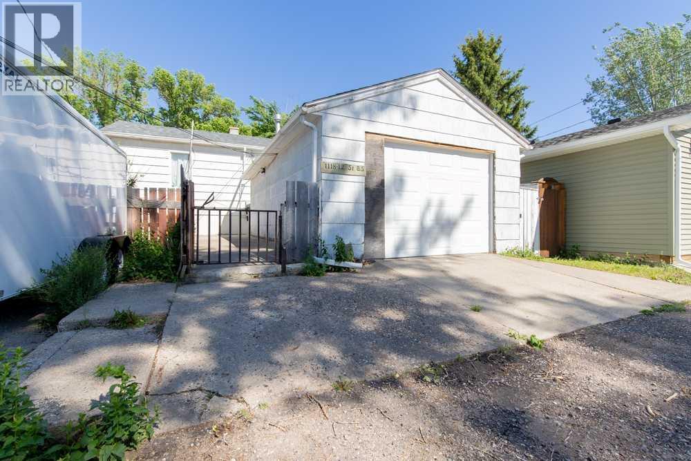 1118 12B Street S - 21