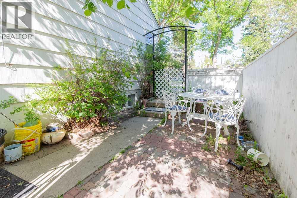 1118 12B Street S - 3