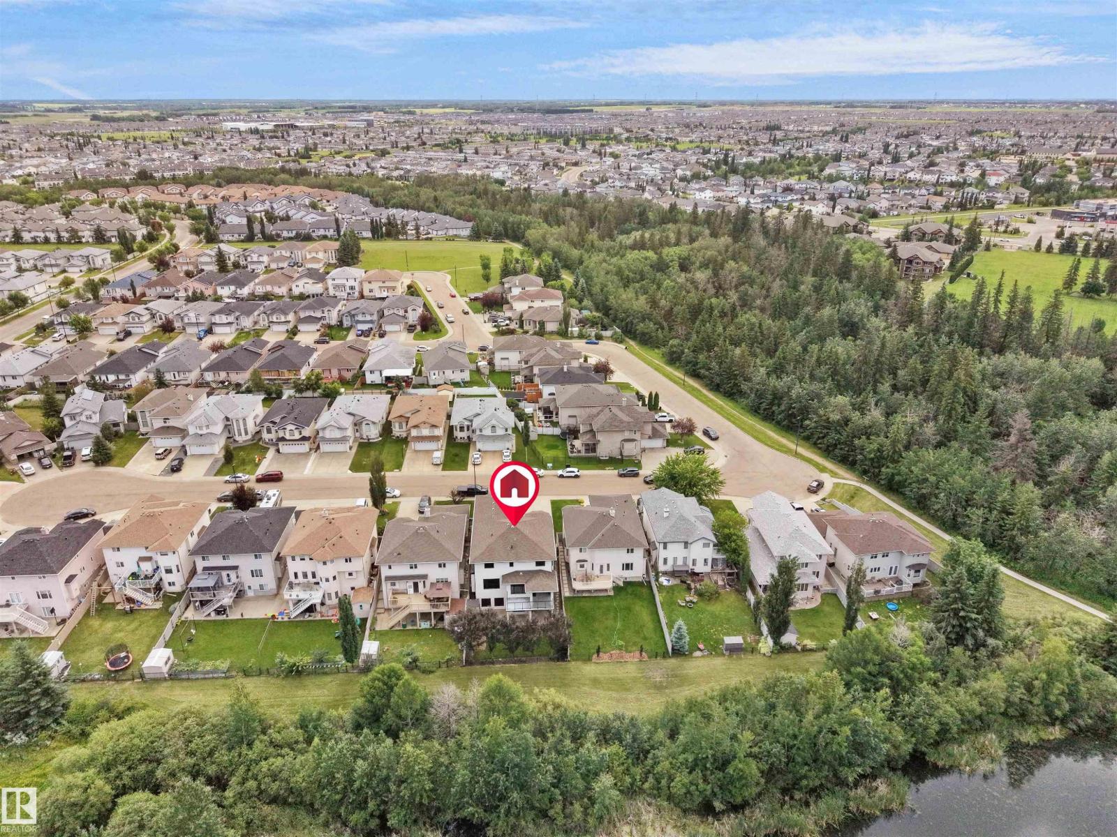 3136 35 AV NW - 3