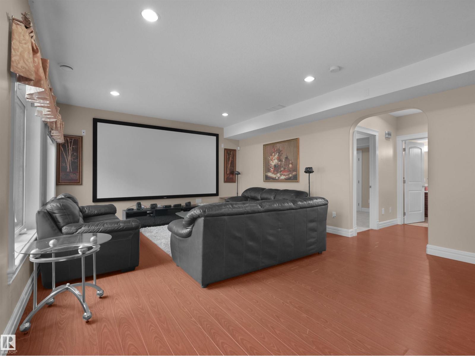 3136 35 AV NW - 38