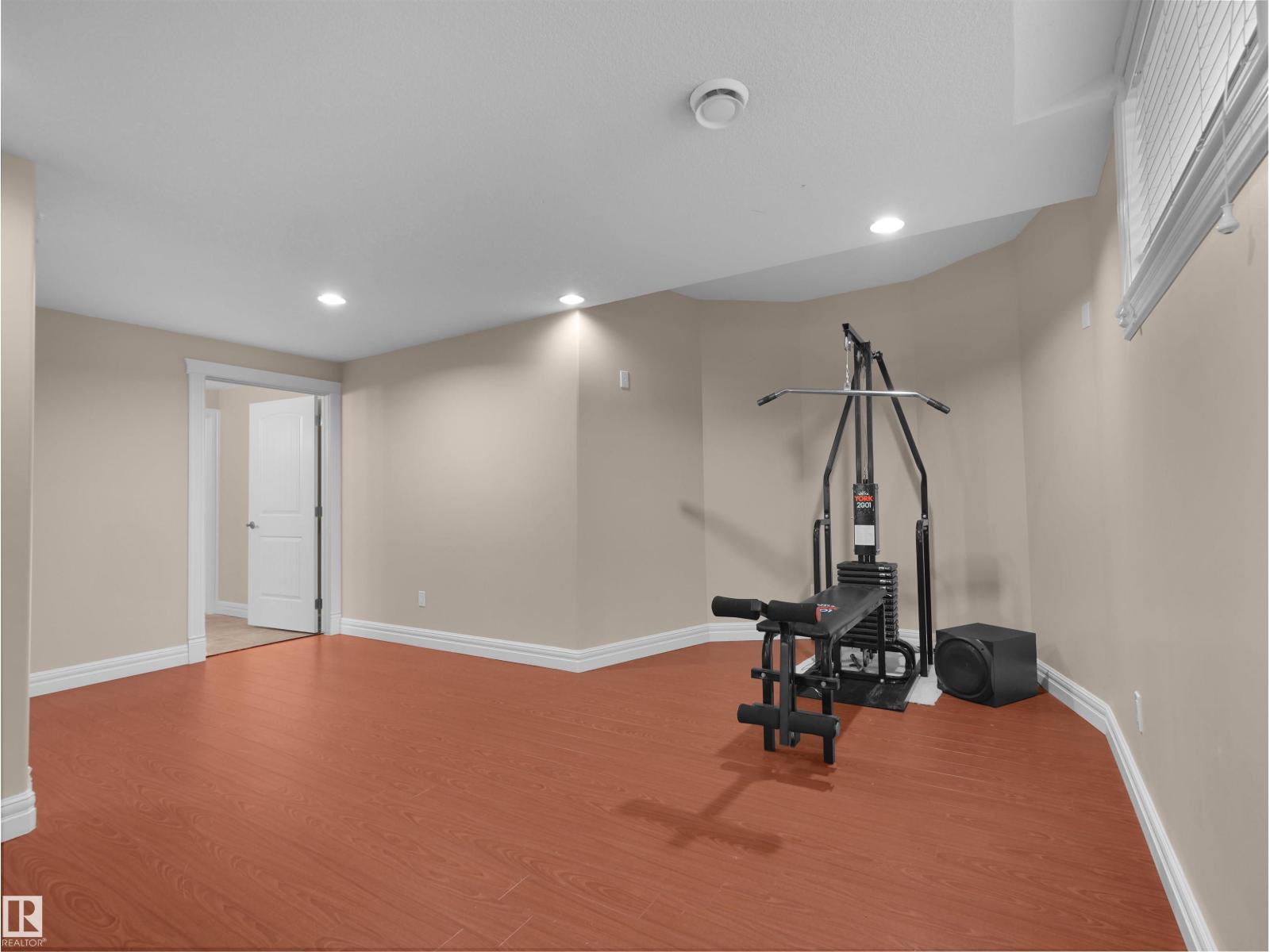 3136 35 AV NW - 45